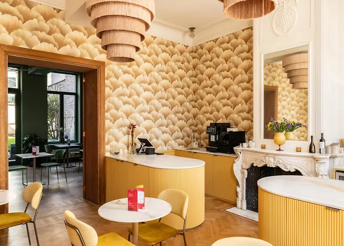 Luxury The Belgian Girl 4*